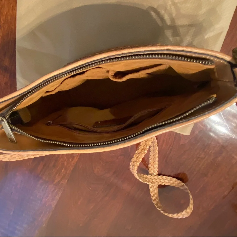 Patricia Nash Woven Tan Women's Bag - Picture 5 of 7